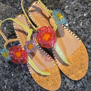 New, Never Worn Betsy Johnson Green Multicolor Floral Thong Sandals Size 8.5